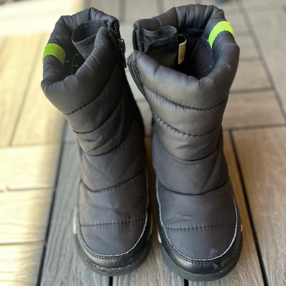 Wonder Nation Kids Snow Boots - Picture 2 of 4